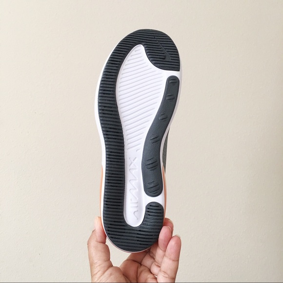 Nike Air Max Dia Special Edition - Picture 7 of 8